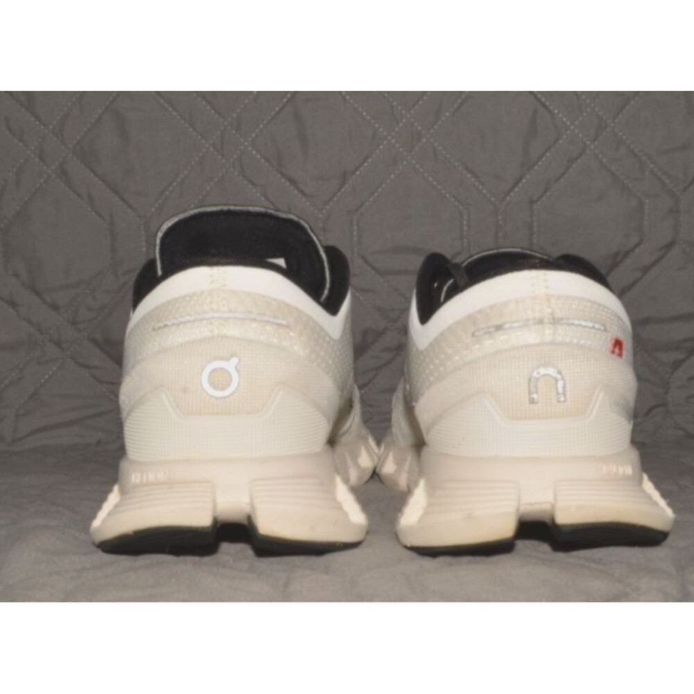 On Cloud X Women's Sz 8 Running Shoes White Black Mesh Sneakers EU 39 Athletic - Picture 6 of 9
